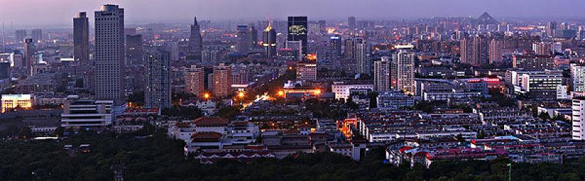 末日城市寻女《金刚：生存本能》游戏预告发布